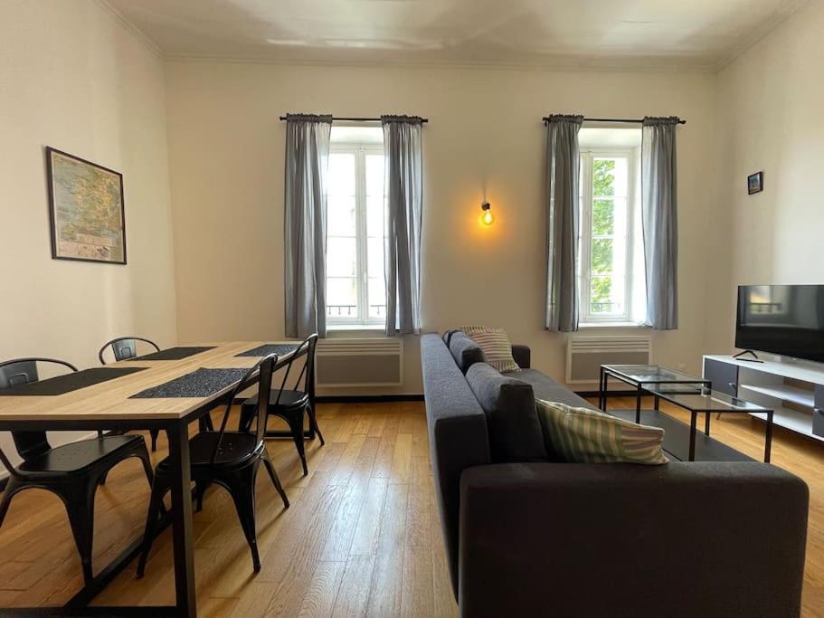 L'Appartement Tomey Avec Parking 卡尔卡松 外观 照片
